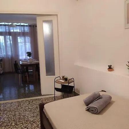 Σπίτι Με Θέα Στα Μετέωρα Apartment Kalambaka Exterior photo