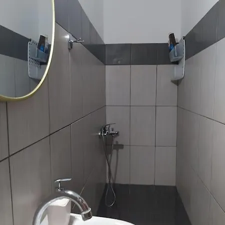 Σπίτι Με Θέα Στα Μετέωρα Apartment Kalambaka Exterior photo